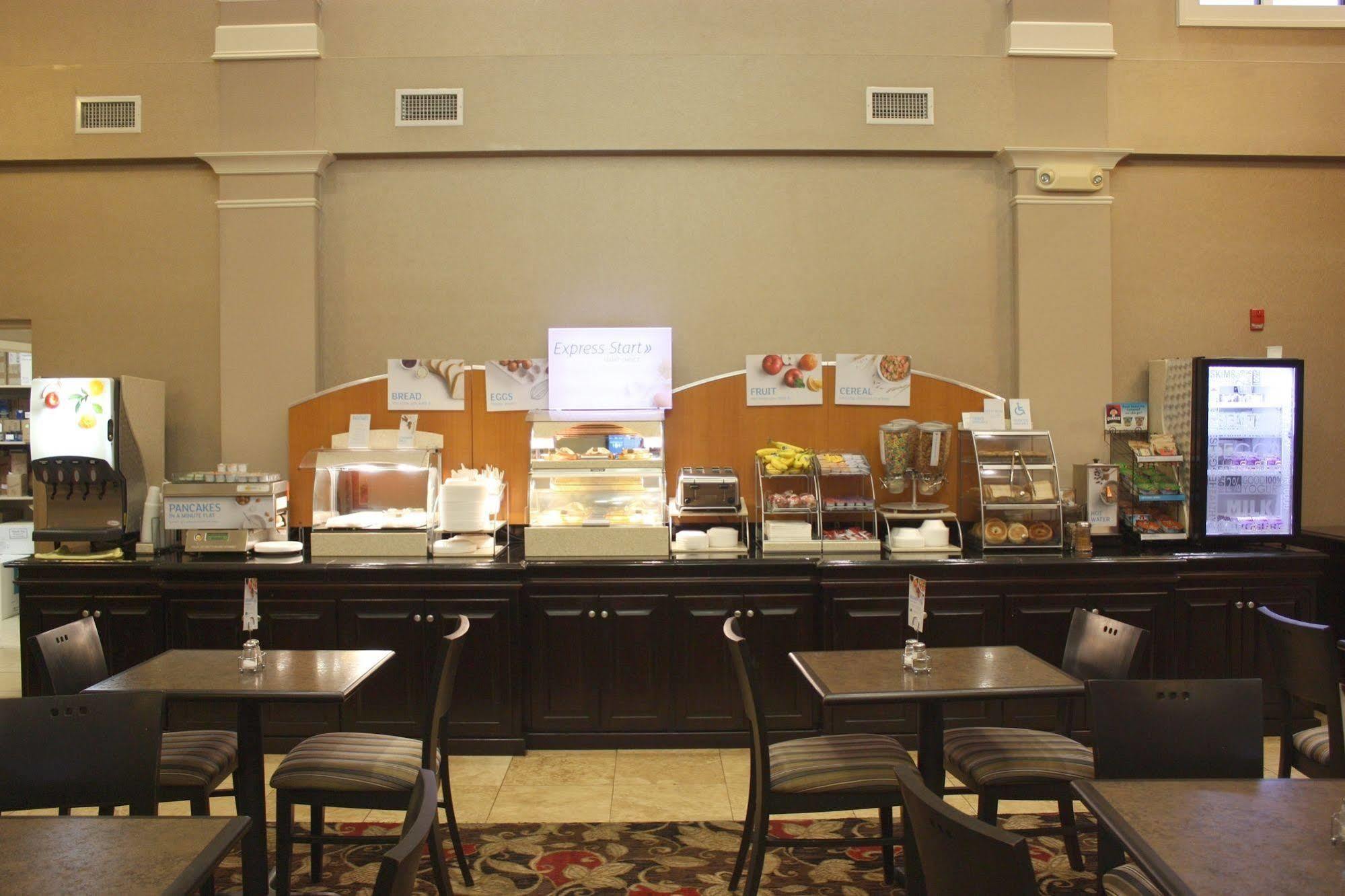 Holiday Inn Express Hotel & Suites Crestview South I-10 By Ihg מראה חיצוני תמונה