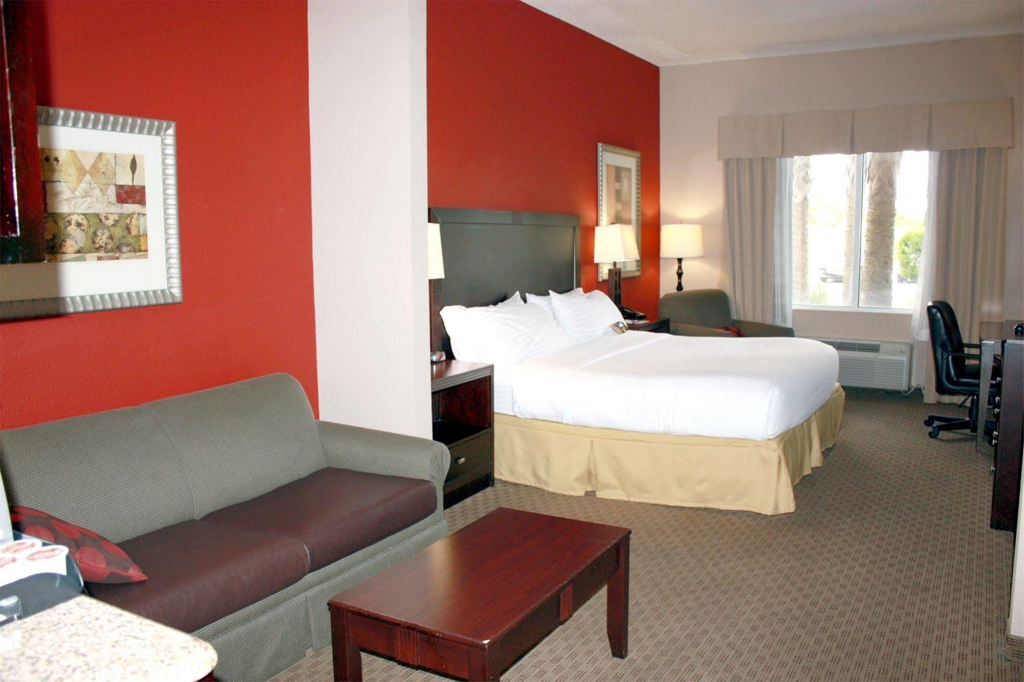 Holiday Inn Express Hotel & Suites Crestview South I-10, An Ihg Hotel מראה חיצוני תמונה