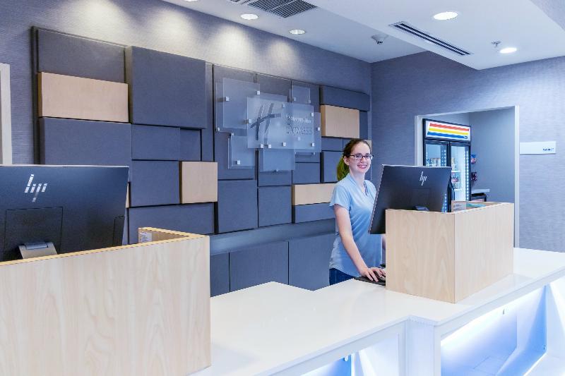 Holiday Inn Express Hotel & Suites Crestview South I-10 By Ihg מראה חיצוני תמונה
